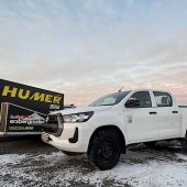 Mit nur 2.500 U/min bei 160 km/h und 1.000 km am Stück, mit dem HILUX PickUp von Toyota REITER entspannt am Weg nach Hause. Erzbergrodeo GmbH hat sich in ganz Österreich umgehört und Angebote eingeholt, hier die Geschichte zur Entscheidung!