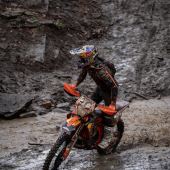 Zum ersten Mal in der Geschichte, führt ein Deutscher die ACU British Extreme Enduro Meisterschaft an - Mani ist kaum zu stoppen!