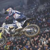 Billy Bolt von Husqvarna Factory Racing hat die sechste und vorletzte Runde der FIM SuperEnduro Weltmeisterschaft in Bulgarien dominiert und dabei eine Glanzleistung hingelegt.