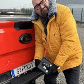 Franz Sauer bevorzugt kreative Kurzurlaube in kroatischen Bergdörfern, wo mit Auto und Motorrad im Anhänger die bequemste Anreise und damit auch rundum Mobilität Vorort gewährleistet wird. 