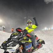 Das Wildkogel Bacher-Skidoo Summercross Rennen geht dieses Jahr in die dritte Runde und verspricht erneut ein actiongeladenes Schneemobilrennen zu werden. 