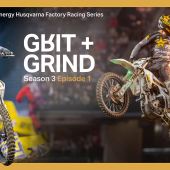 Husqvarna Motorcycles und Rockstar Energy präsentieren die dritte Staffel der äußerst beliebten Grit and Grind-Serie: Die bemerkenswerte Reise des Teams durch alle 17 Runden der AMA Supercross Championship 2024. 