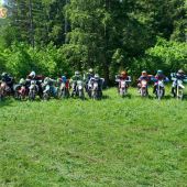 Am Pfingstmontag, 20.05.2024 war Enduro4 Kids zu Gast bei HED Supervisor Philipp Bertl um in den Spuren der ÖM Runde vom Vortag zu trainieren.