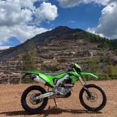 Mit Kawasaki Offroad Experience bietet Terra X Dream eine spezielle Enduro Einsteiger Tour mit Basic Trainings am Erzberg an.