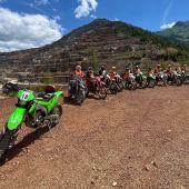 Mit Kawasaki Offroad Experience bietet Joe Lechner eine spezielle Enduro Einsteiger Tour mit Basic Trainings am Erzberg an.