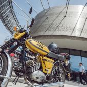 Kostenlose Rookie-Touren für Kids, spektakuläre Events und Oldtimer-Tage für Geschichtsfans in der KTM Motohall.