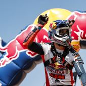 Die härtesten Red Bull Romaniacs aller Zeiten fanden heute mit Mani Lettenbichlers fünftem Sieg in Folge einen packenden Abschluss.