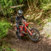 Bei der bereits 8. Ausgabe des auner ÖEC Mountain Enduro im Niederösterreichischen Schneebergland ging das X-GRIP Racing Team mit Matthias Buchinger, Norbert Zsigovits, Valentino Hutter und Kilian Zierer an den Start.