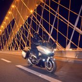 Honda überarbeitete die Forza-Baureihe für 2025 - technisch, sowie mit neuen Farben.