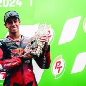 Acosta holt 16 Punkte für eine großartige Leistung im thailändischen Nieselregen und sein erstes MotoGP-Podium bei Regenwetter.