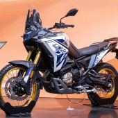 Voge erweitert seine Produktpalette für 2025 und stellt auf der EICMA die Valico 800DS Rally vor. 