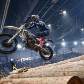 Der Husqvarna Factory Racing-Fahrer dominiert mit seiner FE 350 die zweite Runde - unaufhaltsam!