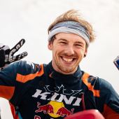 KINI Tobias Ebster finisht die Abu Dhabi Desert Challenge 2025 mit P3 in der Rally2 Wertung und P10 Gesamt!