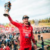 Der Schweizer holt mit der Desmo450 MX den dritten Platz bei seinem Heim-Grand-Prix.