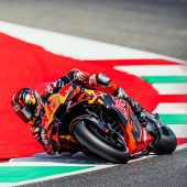 Vinales holt mit 1:44.634 Minuten die Bestzeit in Mugello und kratzt am Rundenrekord.