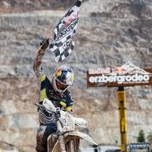 Husqvarna Factory Racing Hard Enduro-Ass wird Zweiter bei Österreichs legendärem „Iron Giant“.