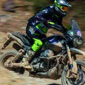 Die italienische Traditions-Motorradschmiede Moto Guzzi schreibt ein neues Kapitel ihrer Geschichte: Das Red Bull Erzbergrodeo!