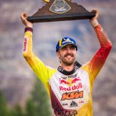 Manuel Lettenbichler (DE, KTM) gewinnt die 29ste Ausgabe des weltweit härtesten Extreme Enduro Rennens.