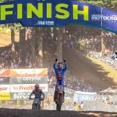 Red Bull KTM Factory Racing-Pilot Sexton fuhr mit seiner KTM 450 SX-F FACTORY EDITION die zweitschnellste Zeit im 450MX-Qualifying und fühlte sich schnell wohl auf dem harten, glatten Untergrund der Washougal-Strecke.