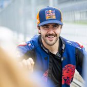 Der vierfache Champion des Red Bull Erzbergrodeo Manuel Lettenbichler hat den Red Bull Ring im Vorfeld des „Motorrad Grand Prix von Österreich 2025“ einem Härtetest der Marke „Hard Enduro“ unterzogen. 