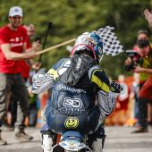 Billy Bolt vom Husqvarna Factory Racing Team hat einen denkwürdigen Sieg beim Abestone Hard Enduro in Italien errungen. 