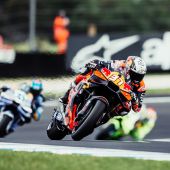 Pedro Acosta fährt zum neunten Mal in dieser Saison unter die Top 5 eines Grand Prix und liegt nach seiner starken Leistung in Phillip Island auf Rang 5 der Meisterschaftswertung.
