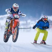 Auch beim 11. Mal eine echte Show: Gosauer Skijöring hat sich als ein sehenswertes Event im Salzkammergut etabliert