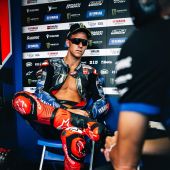 Der Fahrermarkt in der MotoGP läuft auf Hochtouren, sodass innerhalb eines Monats die mehr oder weniger fantasievollen Spekulationen über mögliche Wechsel verstummen.
