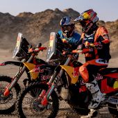 Titelverteidiger Daniel Sanders musste nur bis zur zweiten Etappe warten, um mit seinem Etappensieg in AlUla wieder die Kontrolle über die Dakar zu übernehmen. 
