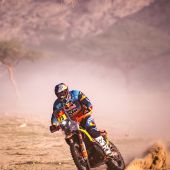 Der junge Spanier Edgar Canet, der in der vergangenen Saison den Rally2-Titel holte, knüpfte an seinen Prolog-Sieg in Yanbu mit einer weiteren beeindruckenden Leistung bei seinem Debüt in der Königsklasse an. 