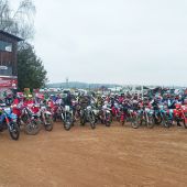 Was für ein Saisonstart - der MSC Schrems bot mit seinem Cross Country Race ein würdiges Rennen und war berechtigt in kurzer Zeit ausverkauft.