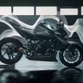 Fokus auf die Bestzeit: Die KTM 1390 SUPER DUKE RR TRACK ist ein kompromissloses, ausschließlich für die Rennstrecke entwickeltes Bike, bei der maximale Rundenzeiten oberste Priorität haben. Sie ist offiziell das stärkste Serienmodell, das KTM je gebaut hat – weltweit limitiert auf 100 Stück.