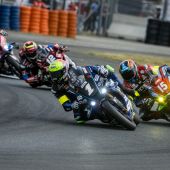 Das Yamalube YART Yamaha EWC Official Team mit Marvin Fritz, Karel Hanika und Leandro Mercado fuhr nach einer fehlerfreien Leistung einen sensationellen Sieg bei den 24 Stunden von Le Mans ein, sicherte sich damit zwei Siege in Folge und startete perfekt in die Titelverteidigung in der FIM-Langstrecken-Weltmeisterschaft.