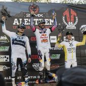 Manuel Lettenbichler vom Red Bull KTM Factory Racing Team hat seine Saison in der FIM Hard Enduro-Weltmeisterschaft 2026 mit einem Sieg auf dem anspruchsvollen Kurs von Alestrem in Frankreich erfolgreich eröffnet. 