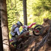 In ganz neuem Format präsentierte sich der Hells Ride 2026 in Kärnten, wo Dieter Rudolf vom X-GRIP Racing Team an den Start ging.