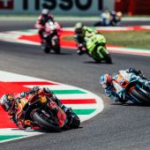 Red Bull KTM Factory Racing verließ die schnelle und anspruchsvolle Rennstrecke von Mugello mit einem sechsten Platz als bestem Ergebnis. 