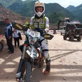 Fabian Bachler ist ein junges Nachwuchstalent im Endurosport und weiß ganz genau wie man Gas gibt - perfekt für den Remus Rocket Ride.