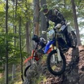 Bei den heißen Temperaturen sich für Enduro statt einem Freibadbesuch zu entscheiden, brauchte dieses Mal eine ziemliche Überwindung. Diese wurde aber mehr als belohnt, denn die Endurorunde war wirklich mehr als sensationell!
