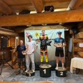 Nach einer kurzen Sommerpause meldete sich das Team Roseneder an diesem Wochenende eindrucksvoll im Trialsport bei der Österreichischen Staatsmeisterschaft in Salzstiegl zurück.
