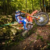 Manuel Lettenbichler vom Red Bull KTM Factory Racing Team hat nach einem perfekten Wochenende in Nashville, Tennessee, seinen vierten Red Bull Tennessee Knockout-Sieg errungen.