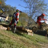Bei strahlendem Herbstwetter bot Tom Pinter mit seiner Crew für letzten Enduro4Kids Veranstaltung ein Traumgelände - sogar Stargast KTM-CEO Gottfried Neumeister war vor Ort!