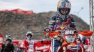 Josep Garcia von Red Bull KTM Factory Racing holte sich am ersten Tag des GP von Schweden seinen zweiten Gesamtsieg in der FIM EnduroGP-Weltmeisterschaft 2023, bevor er nach einem Sturz in der ersten Enduro-Spezialprüfung der dritten Runde das Rennen am zweiten Tag aufgeben musste.