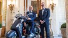 Faber GmbH, Generalimporteur der Piaggio-Gruppe in Österreich, hat der italienischen Botschaft in Wien eine maßgeschneiderte Vespa übergeben.