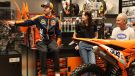 Beim Tech-Talk Spezial am Donnerstag, dem 12. Februar, verwandelte sich die KTM Motohall wieder einmal in einen Treffpunkt für Enduro-Enthusiasten und Motorsportfans. 