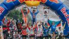 Manuel Lettenbichler (DE, KTM) gewinnt die 30ste Ausgabe des weltweit härtesten Extreme Enduro Rennens – und feiert den fünften Triumph in Folge! Trystan Hart (CAN, KTM) wird Zweiter, gefolgt von Mario Roman (ESP, Husqvarna). 