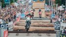 Seit etwas mehr als zwei Jahrzehnten hat das Red Bull Romaniacs-Team nicht nur die härteste Hard-Enduro-Rallye der Welt organisiert – es hat auch neu definiert, was Fahrer und ihre Motorräder im Gelände leisten können.