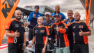 Andreas Meklau kehrt als Gaststarter von KTM zurück und steht auf dem Podium