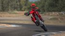 Ducati Desmo450 SM: Eine neue Supermoto‑Ära – jetzt bei Schruf, dem aktiven Rennsport‑Händler!